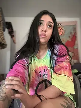 kiaraglam2 online show from February 7, 3:05 pm