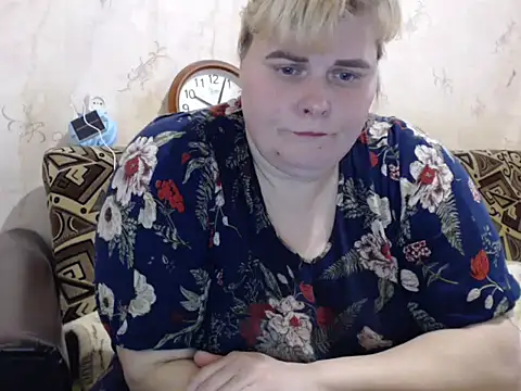 Ameliabusty online show from November 23, 8:05 am