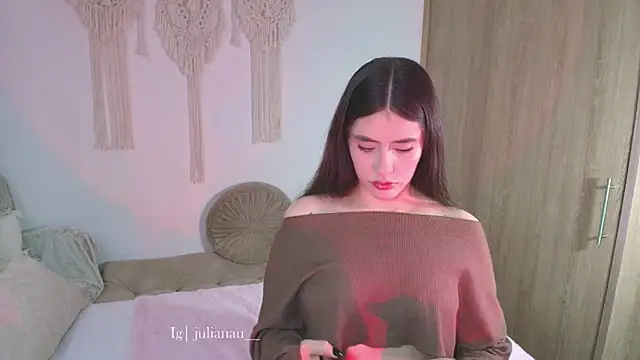 iriswest  online show from July 26, 3:58 am