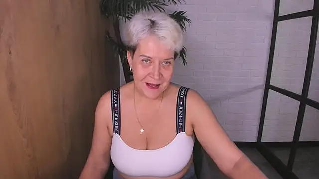 KathySunn online show from April 11, 1:26 pm