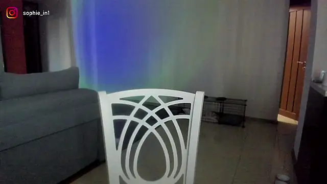  in yan online show from April 9, 6:19 am