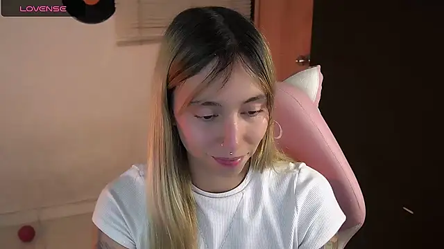 Saucy Jenn online show from June 20, 3:54 am