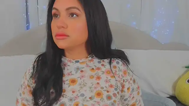 MeghanXO online show from March 14, 12:11 am