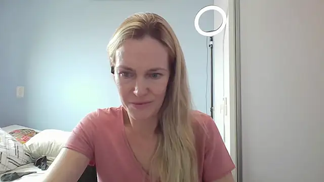 Annylove1 online show from February 25, 12:15 pm