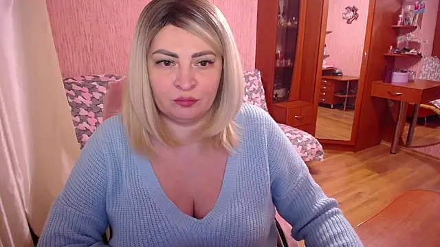 -MeowMeow online show from April 25, 5:54 pm