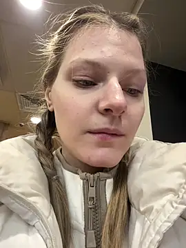 MaryHiggins online show from February 5, 4:10 pm