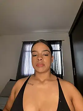 trianawhite online show from June 18, 3:28 pm