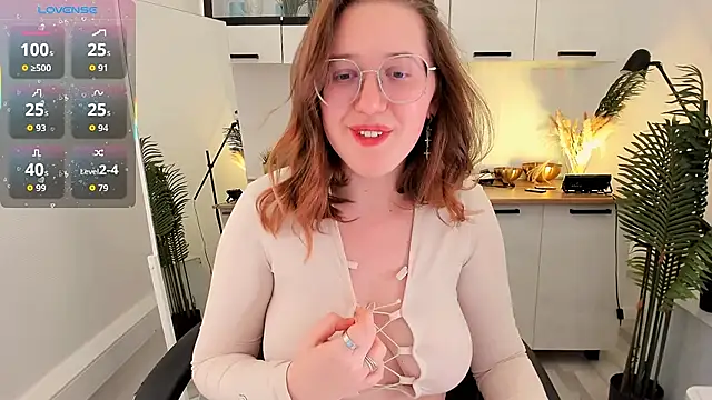 Charmy Gracy online show from April 1, 1:41 pm