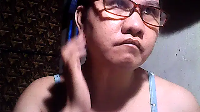 sweetsosie18 online show from April 18, 7:58 pm