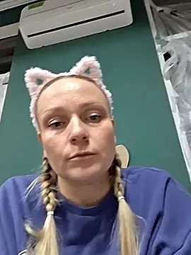 Bondgirl 013 online show from March 8, 4:44 pm