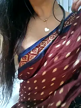 RadhaBabe online show from July 28, 10:24 am