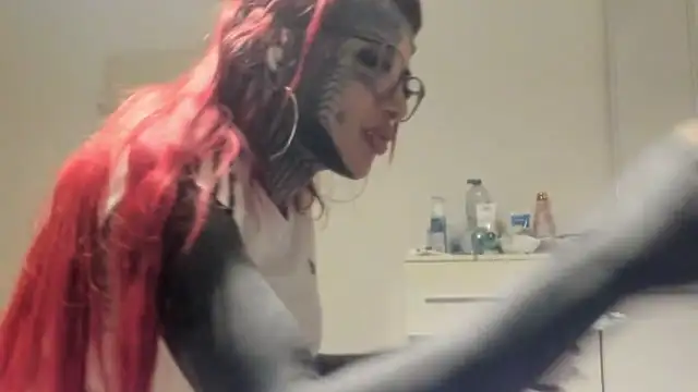 tamarapervert online show from March 13, 11:28 pm