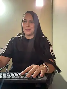 kendall 52 online show from July 14, 8:24 pm