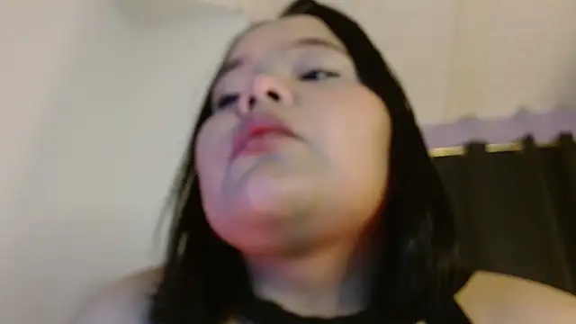 sexychubby    online show from July 25, 11:12 pm
