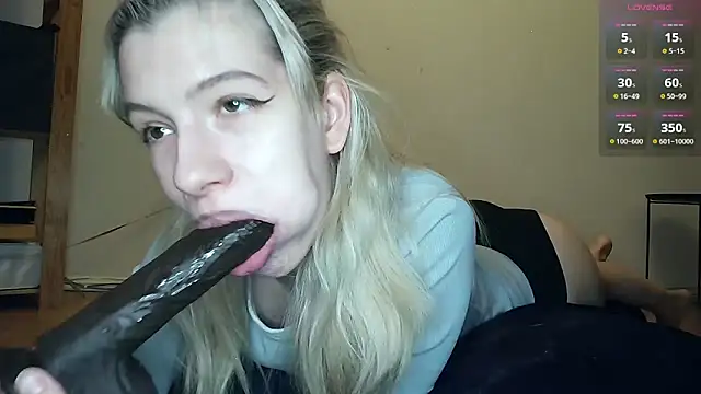 cruellagoth666 online show from April 1, 1:41 pm