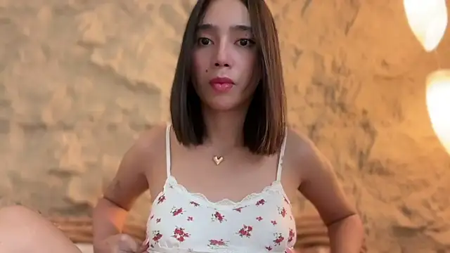 GenesisCastillano online show from March 20, 5:34 am