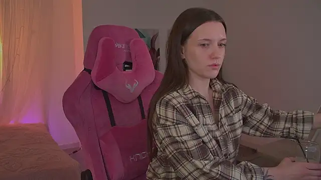 JennyDens online show from March 13, 5:36 pm