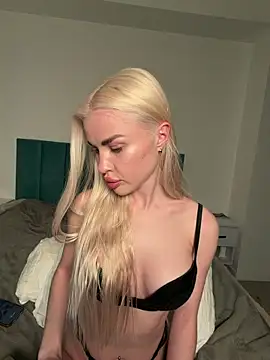 Bad Hot Teacher online show from March 30, 5:12 pm