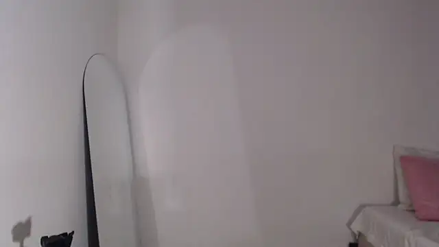 ValienteGirl  online show from April 5, 3:49 am