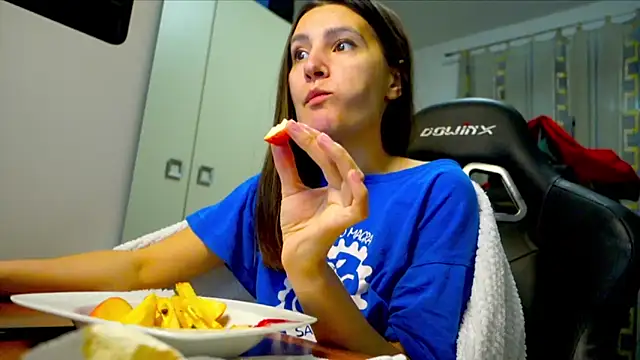 GodlyTheia online show from March 25, 3:48 pm