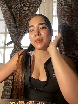 DulceChloe99 online show from February 23, 10:20 pm