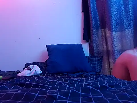 cheekyboyx online show from June 26, 11:28 pm