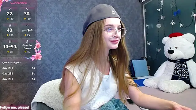 KateJonson online show from October 29, 1:04 pm