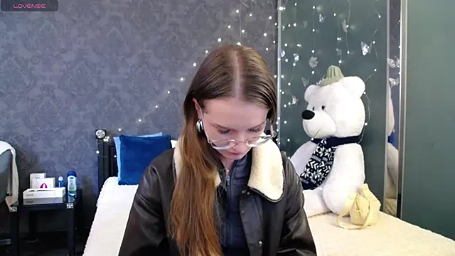 KateJonson online show from March 18, 1:16 pm