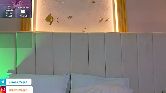 Megan browns1 online show from April 13, 1:12 pm