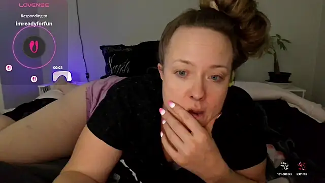 julimonroe online show from March 9, 2:48 am