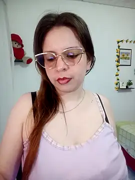 lorenitabella online show from March 29, 9:19 am