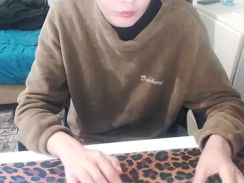 Laco-cO online show from February 10, 8:56 pm