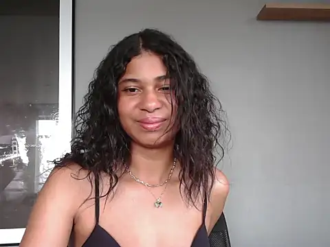 dark enchantress  online show from December 17, 7:18 pm