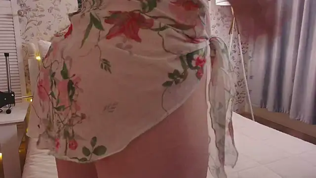 Wendy-Darling online show from March 20, 1:43 am