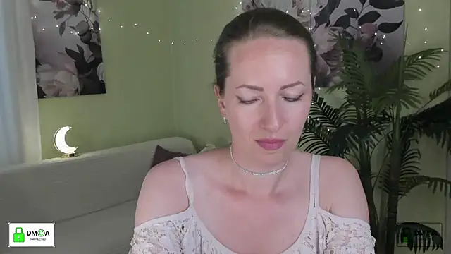 Queenymel online show from July 2, 2:12 pm