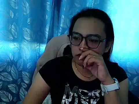 Your PrettyGirlxxx online show from October 19, 11:40 pm