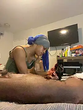 mayywetter online show from March 18, 7:24 am