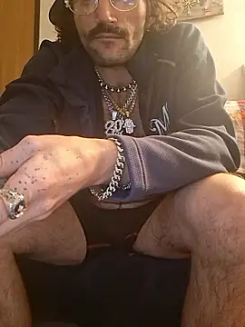 DADrizzleman187 online show from April 1, 5:41 am