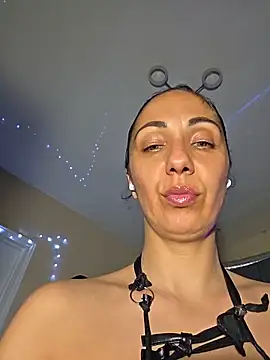 LeticiaWoods online show from June 14, 10:43 pm