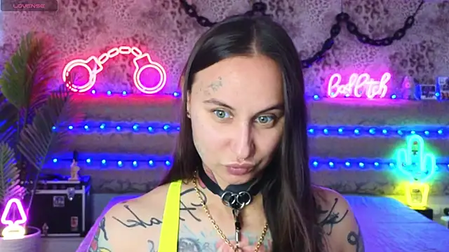 Cool Freak  online show from August 9, 10:08 am