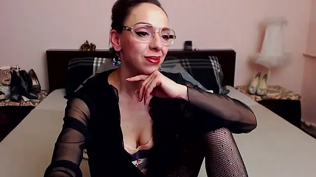 AylyneRichards online show from March 24, 9:09 pm