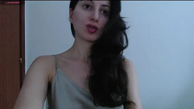  Hot Lady  online show from August 9, 6:33 pm