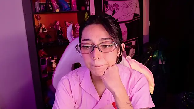 amber yull online show from June 28, 2:18 am