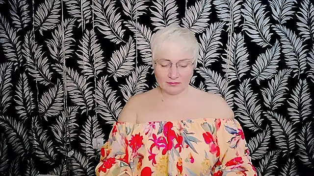 Olivia playful online show from April 9, 10:31 am