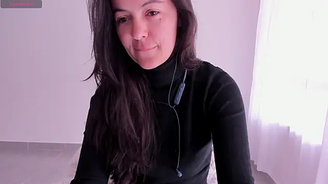 sarasweet 4 online show from June 17, 3:13 pm