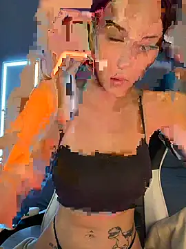 julia fly online show from July 6, 8:08 am