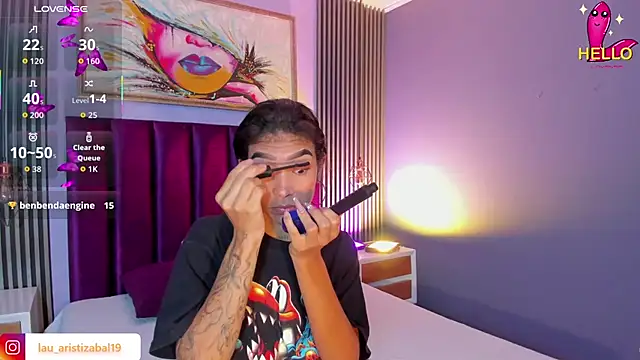 LauraAristizabal online show from February 7, 1:15 pm