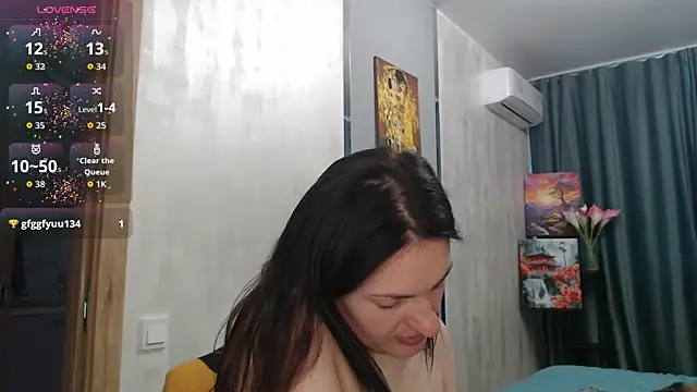 Stacy Davice online show from April 3, 1:42 pm