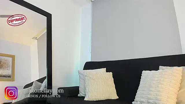 antonella dom1 online show from April 15, 11:05 pm