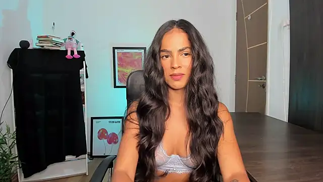 camille-rose online show from March 22, 8:48 pm